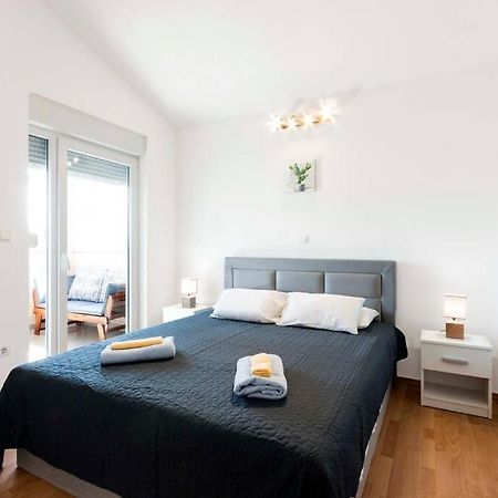 Cozy Apartment With Private Parking Medulin Ngoại thất bức ảnh