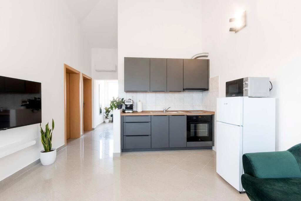 Cozy Apartment With Private Parking Medulin Ngoại thất bức ảnh